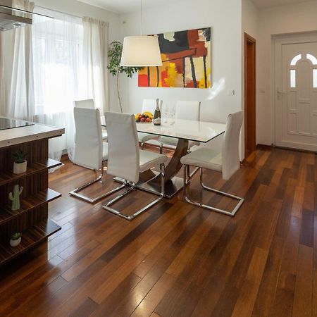 Lumaja Luxury Apartman Biograd Na Moru Eksteriør bilde