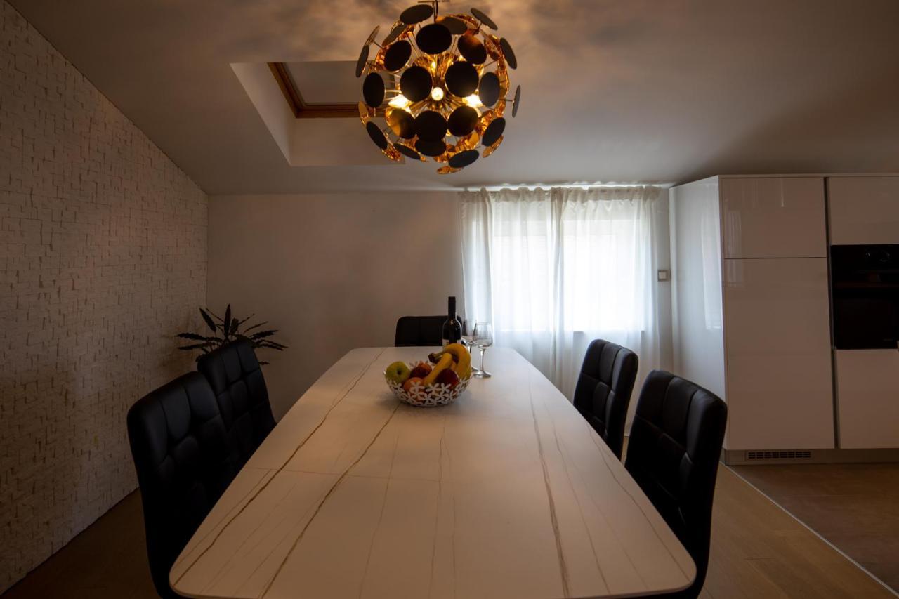 Lumaja Luxury Apartman Biograd Na Moru Eksteriør bilde