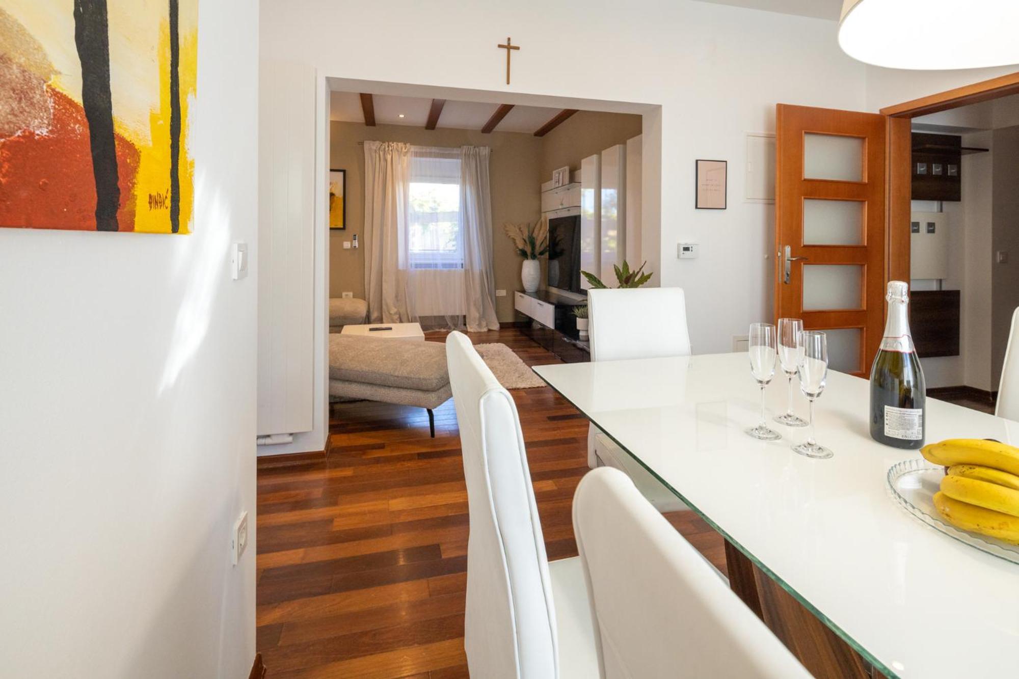 Lumaja Luxury Apartman Biograd Na Moru Eksteriør bilde
